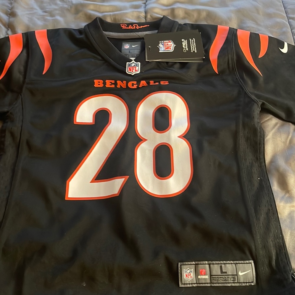 Nike Little Kid's Cincinnati Bengals Joe Mixon #28 Black Game Jersey
Size: 7